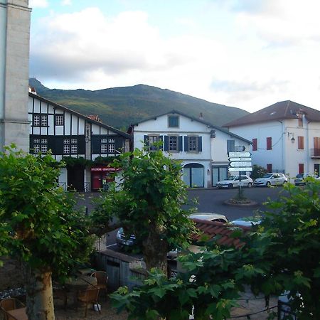 Hotel De La Rhune Ascain Exterior photo